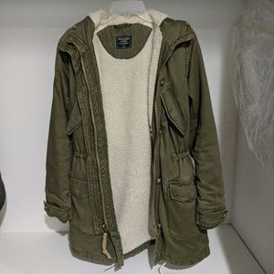 Abercrombie & Fitch Sherpa-lined Twill Olive Parka